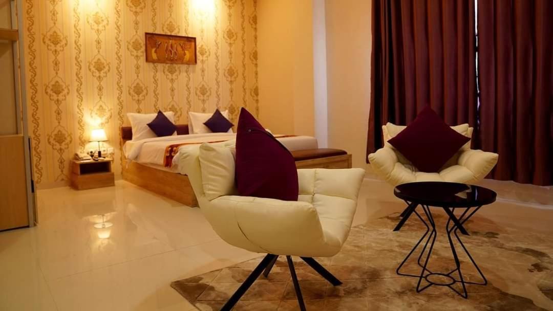 Elohim Hotel Sentani Jayapura Exterior photo