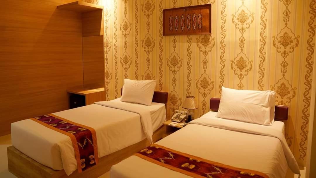 Elohim Hotel Sentani Jayapura Exterior photo